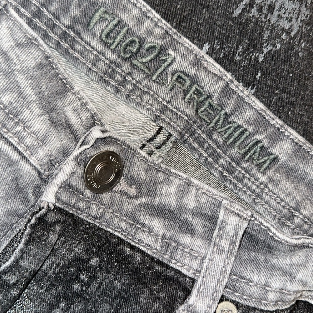 Graphic Black and Gray Jeans with Red Accents - Picture 3 of 3